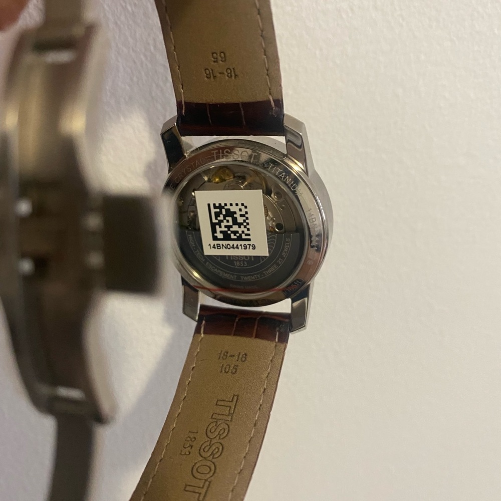 Watch - Picture 15 of 16